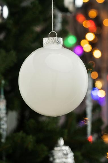 Елочный шар Finery Gloss, 10 см, глянцевый белый