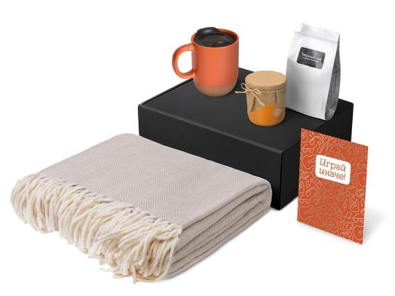 Подарочный набор «Re:y. Nest» с пледом, кружкой и вареньем