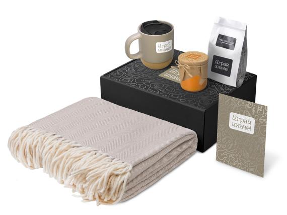 Подарочный набор «Re:y. Nest» с пледом, кружкой и вареньем